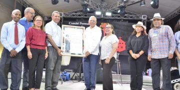 Catedral Santiago Apóstol reconocen Ateneo Amantes de la Luz y Alianza Cibaeña por sus 150 y 140 años de labor 