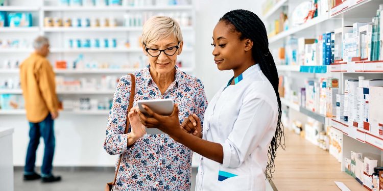Estudio de Salud Digital de RD revela que las farmacias, TSS y SISALRIL poseen altos niveles de digitalización