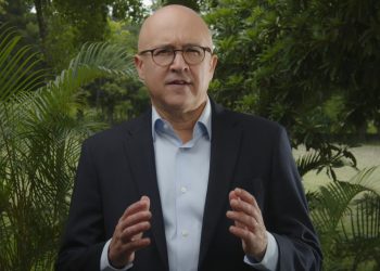 Domínguez Brito se postula para la presidencia del PLD
