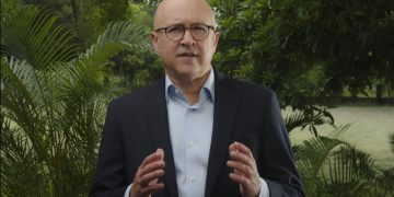 Domínguez Brito se postula para la presidencia del PLD