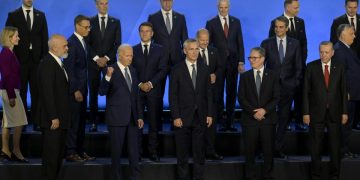 La OTAN declara “Irreversible” el camino de Ucrania hacia la alianza