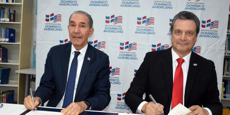 MESCyT e Instituto Cultural Dominicano Americano otorgarán 1,000 becas para estudiar inglés 