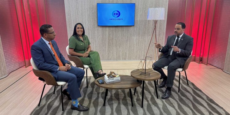 Periodistas Pedro Jiménez y María de Los Ángeles dan inicio segunda temporada programa contacto directo