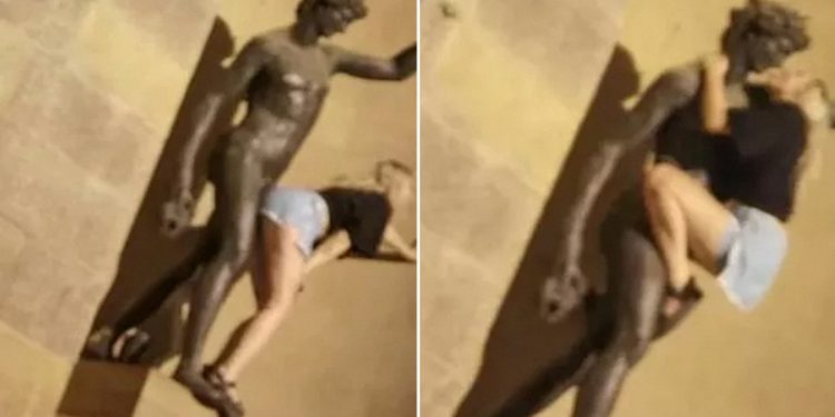 Turista simula acto sexual con estatua del Baco en Florencia