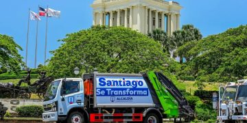 Alcaldía de Santiago extiende a nuevos sectores lucha campal contra la basura