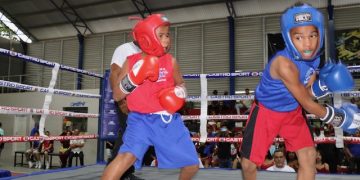 Con 13 peleas inicia boxeo Mi Barrio Comunidad Segura