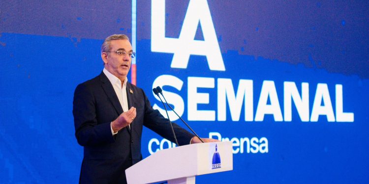 Abinader promete continuar cambios y transparencia en su segundo mandato