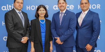 HONOR Magic V2, el plegable más delgado del mundo, llega a República Dominicana con Altice