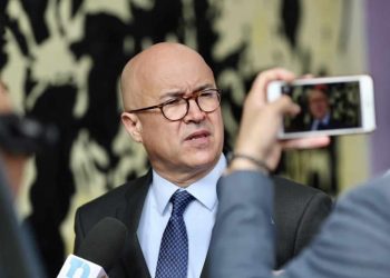 Crítica de Domínguez Brito al Gobierno: «Vivimos en el país de las maravillas de Alicia»