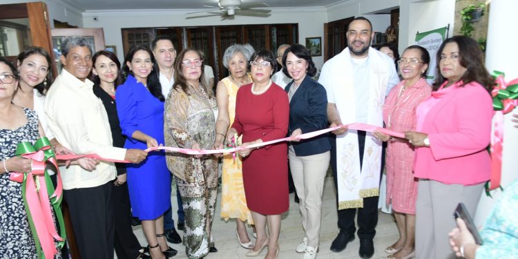 Fundación Sendero de Amor inaugura nuevo hogar de acogida en Santiago