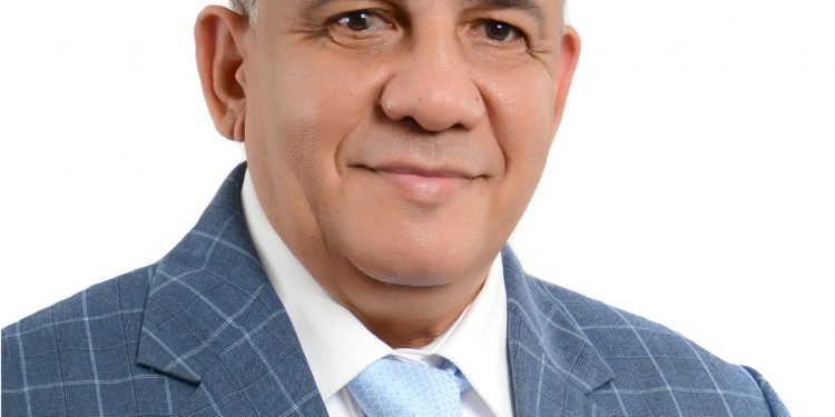 Catedrático José de Luna respaldó la lucha de los docentes de la UASD por condiciones dignas