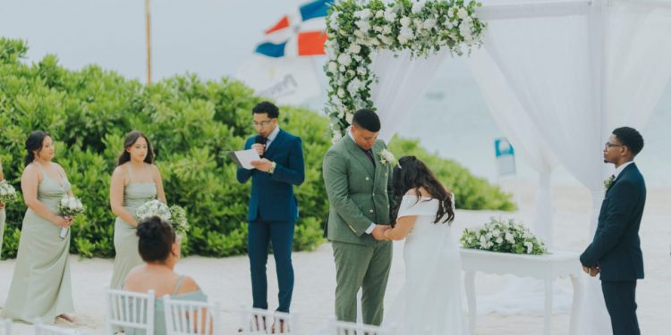 Amor en la playa: Katherine y Baldwin celebran su boda en el occidental Punta Cana