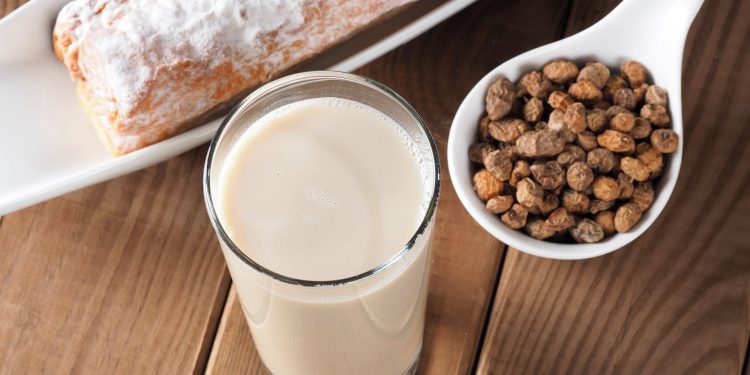 Horchata: por qué es una buena alternativa a los refrescos (y otros beneficios saludables)