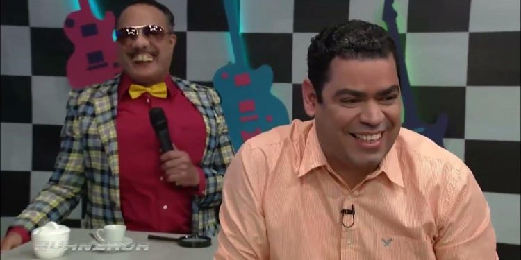 Rafael Bobadilla se presenta en el Comedy Club RD con su espectáculo “Mil maneras de reír”.