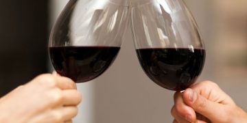 Razones para evitar el consumo de alcohol antes de tener relaciones sexuales