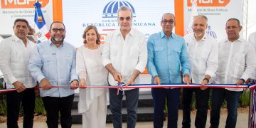 Abinader inaugura el reconstruido Mercado Municipal de La Vega tras ocho años de su destrucción por incendio