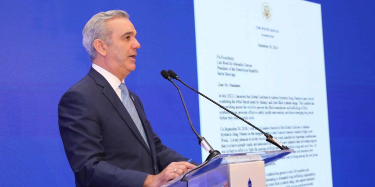 Presidente Abinader invitado por Biden a Cumbre Global para combatir amenazas de drogas sintéticas; RD coliderará iniciativa en el Caribe