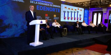 Presidente Abinader lidera presentación de plan para optimizar operaciones en distribuidoras eléctricas