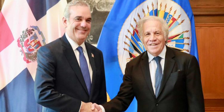 Almagro y Abinader instan a Maduro a cesar la represión en Venezuela
