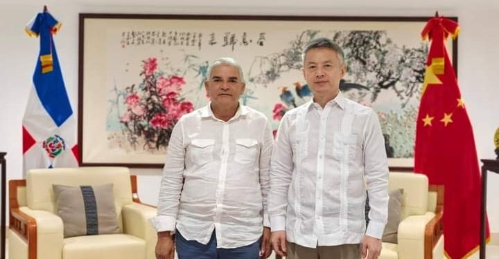 Ayuntamiento de Manabao refuerza lazos con China en busca de cooperación y desarrollo comunitario