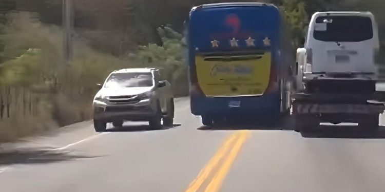 INTRANT multa empresa Caribe Tours por manejo temerario de autobús