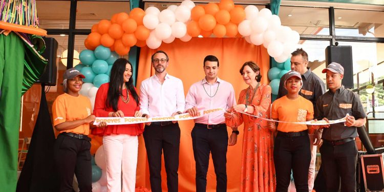 Popeyes® inaugura su tercer restaurante en República Dominicana, consolidando su expansión