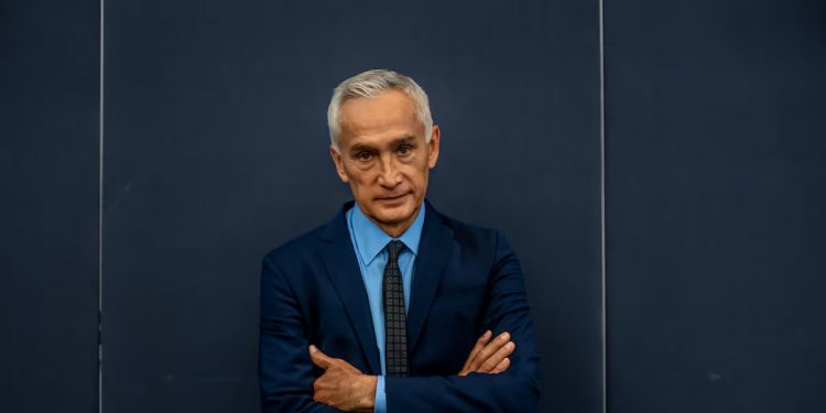 Jorge Ramos se despide de Univision tras 40 años como líder del periodismo latino