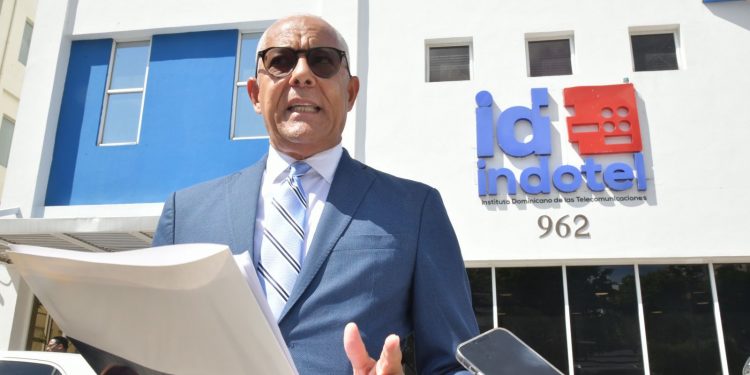 Adocco solicita a Indotel revocación de concesión de los canales 7 y 21 por violación a ley de telecomunicaciones