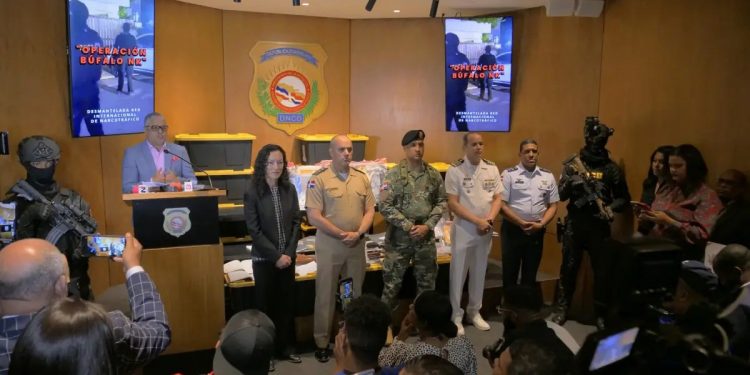 La DEA y DNCD realizan operativo conjunto y detienen a cabecillas del narcotráfico en República Dominicana