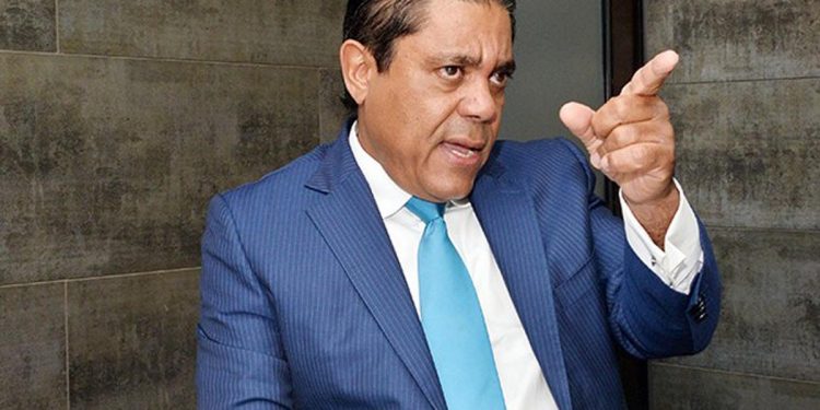 Marino Collante renuncia al PLD tras sentirse desamparado por la organización