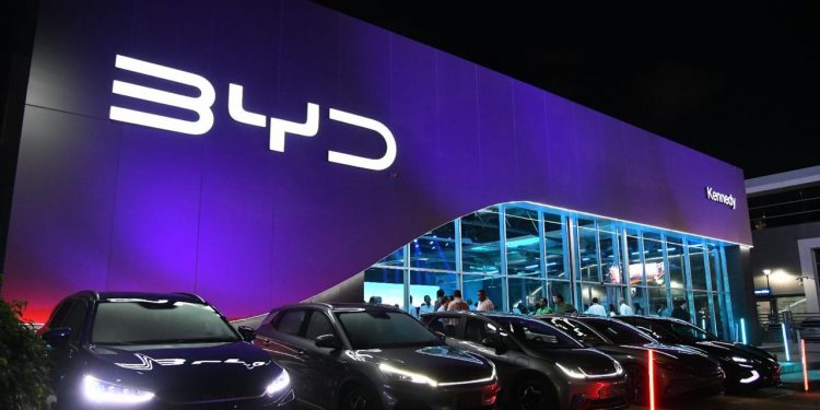 Peravia Motors lanza nuevos vehículos súper híbridos BYD: Camioneta Shark y SUV Song Plus