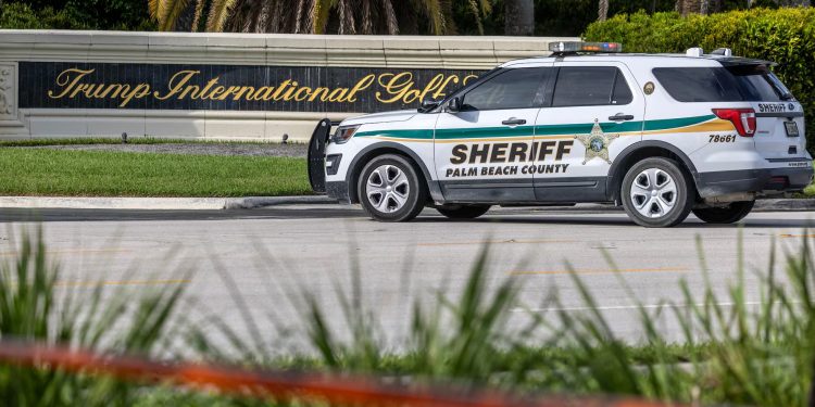 El FBI investiga un intento de asesinato contra Trump cerca de su club de golf en Florida