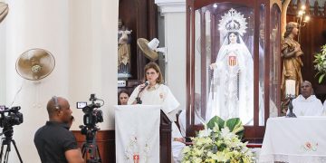 Raquel Peña asiste a celebraciones en el Santo Cerro por el Día de Las Mercedes