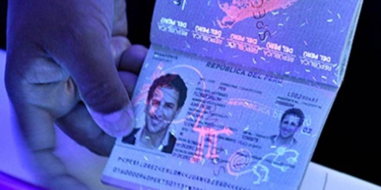 Dirección de Pasaportes aclara que intervención en licitación de pasaporte electrónico fue solicitada por la entidad