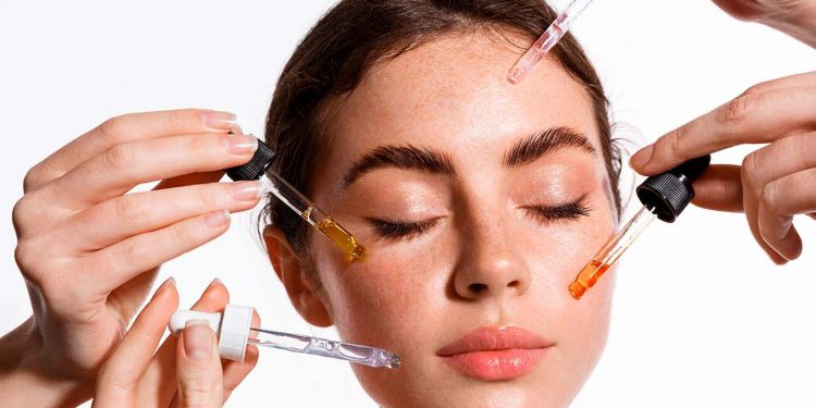 Aquí tienes las 10 mejores técnicas para rejuvenecer el rostro