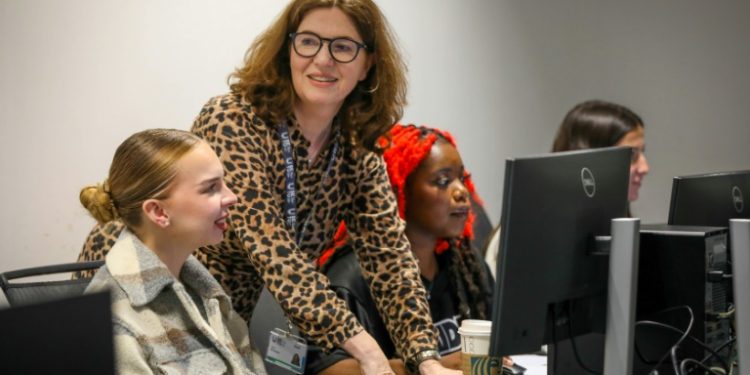 La profesión de ‘influencer’ se incorpora a la oferta académica en las universidades de Irlanda