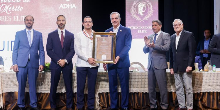 Hacendados y agricultores reconocen a Abinader por sus políticas de modernización y sostenibilidad del sector agropecuario