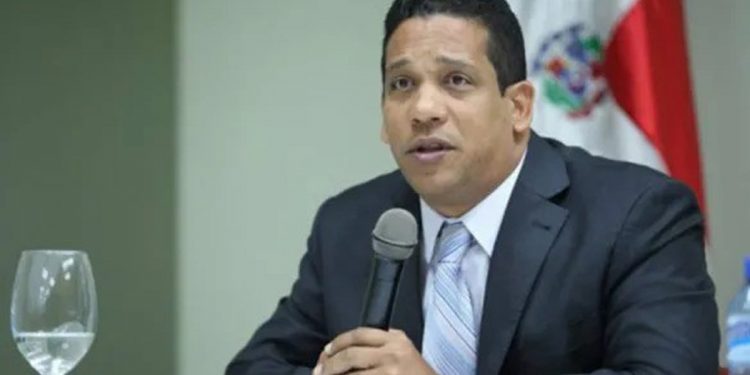 Carlos Pimentel renuncia a su designación como director ejecutivo de Alianzas Público-Privadas