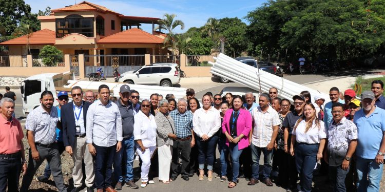 Coraasan entrega tuberías para nueva línea de distribución de agua en Guajaca, Sajoma