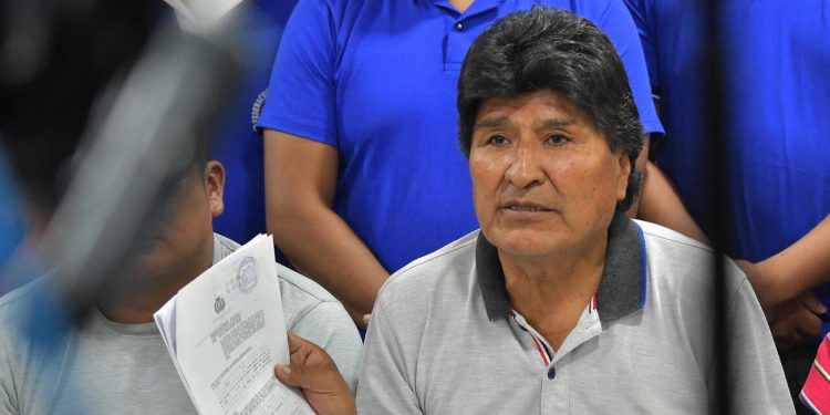 Gentío para el Cambio Político y Social condena atentado contra Evo Morales en Bolivia