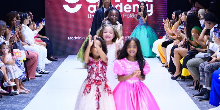 «Gema: El Poder del Amor» emociona en el RD Fashion Week 2024 con Génesis Fermín a la cabeza