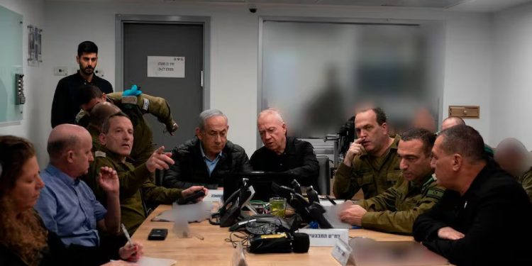 Israel bombardea Irán en represalia por ataque con misiles, Teherán promete “reacción proporcional”