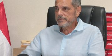 Junior Noboa destaca las condiciones del remodelado Estadio Tetelo Vargas en San Pedro de Macorís