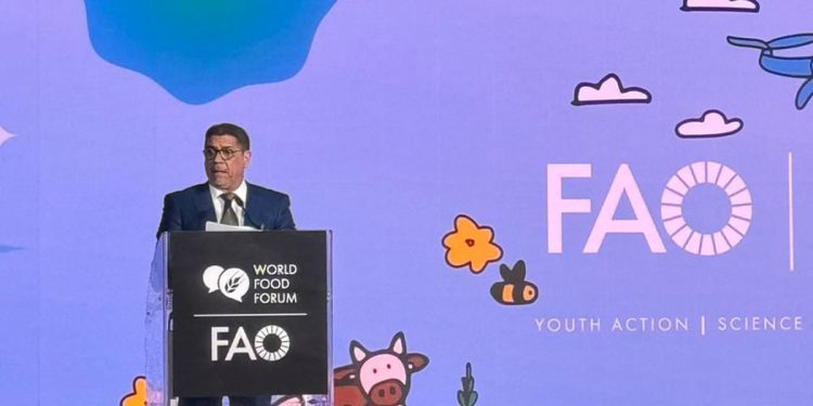 Limber Cruz en la FAO: «El mundo debe invertir más en alimentación y menos en armas»