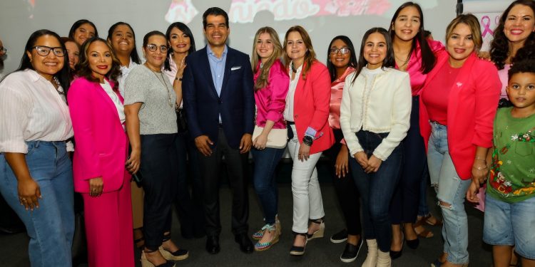 “Mujer, fuerza y prevención: Autocuidado y amor propio contra el cáncer” se celebra en la UASD