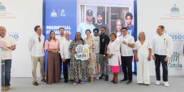 Raquel Peña entrega 403 viviendas en Santo Domingo Este y reafirma compromiso con familias dominicanas