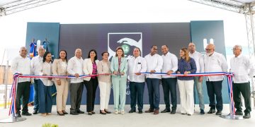 Vicepresidenta Raquel Peña entrega primera etapa de remodelación del Hospital de Salcedo