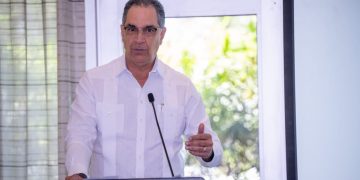 Santiago Hazim llama a apoyar la Modernización Fiscal para fortalecer la salud y el desarrollo del país
