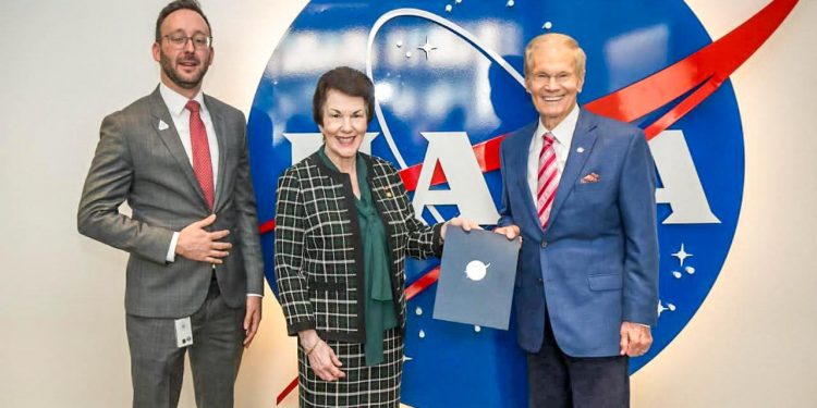 RD firma acuerdo con la Nasa que permitirá la exploración y el desarrollo de la industria espacial