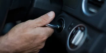 ¿Cuánta gasolina consumes al calentar el motor de tu auto?